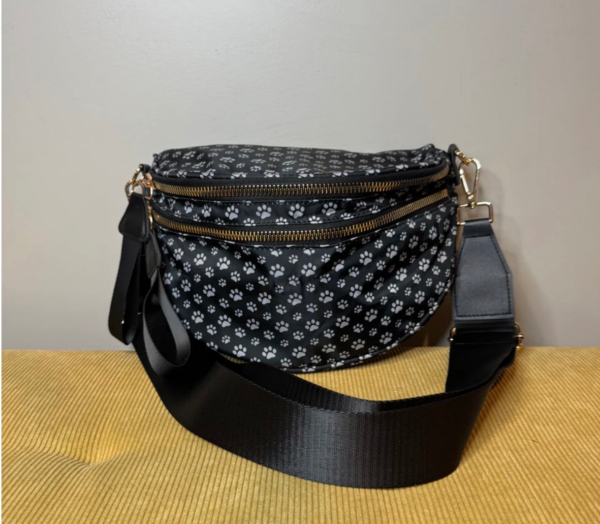 RONI BUMBAGS