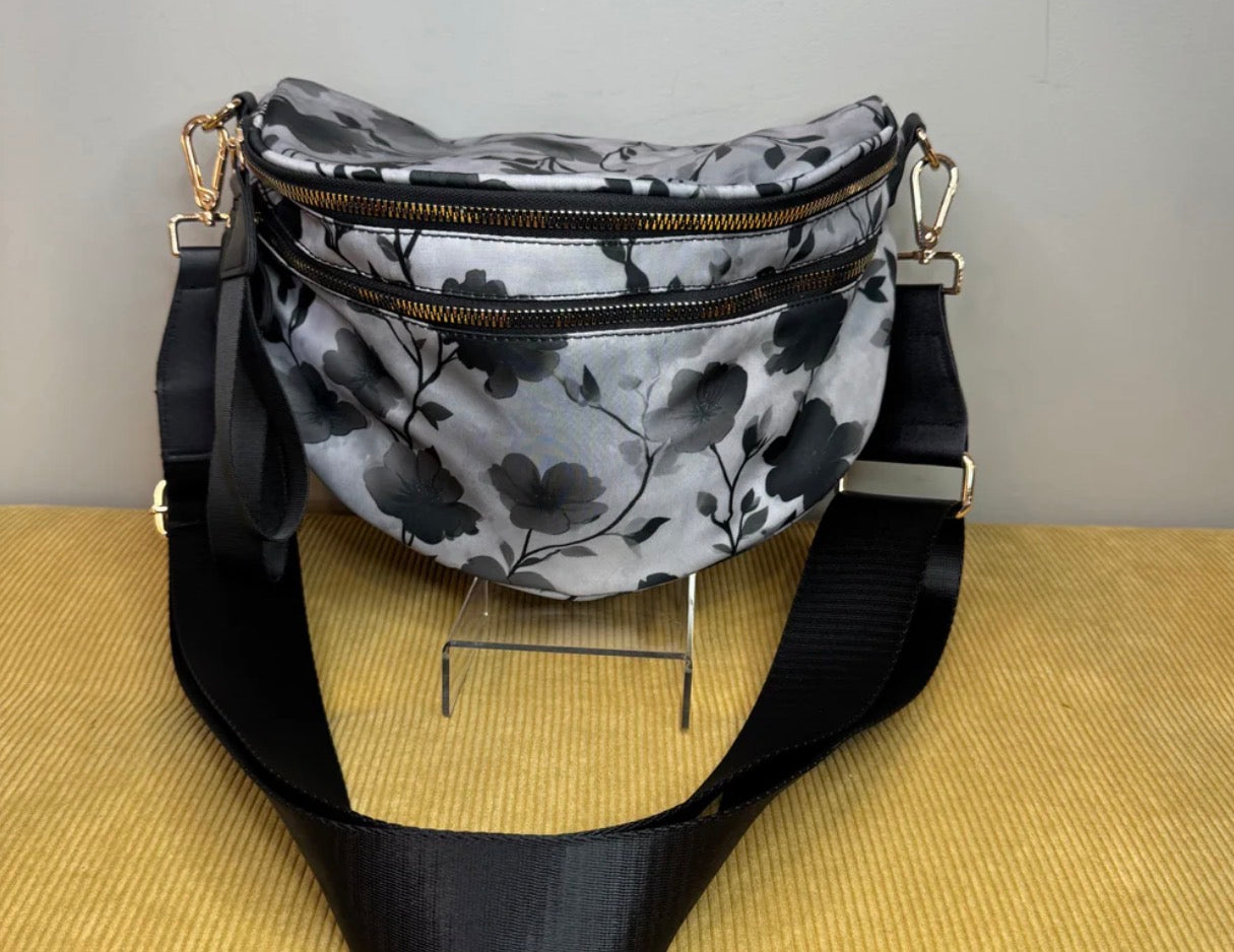 RONI BUMBAGS